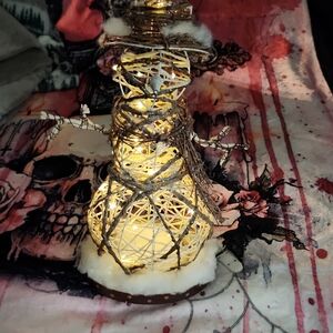 Rustic Twine Snowman Light Decor